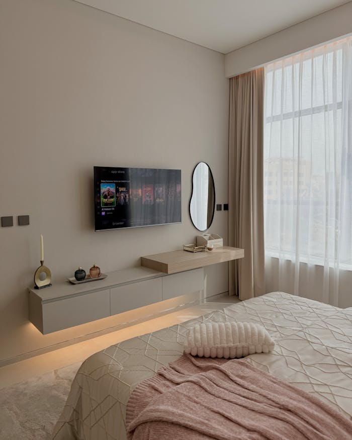 Crafting Captivating Headlines: Your awesome post title goes here Stylish modern bedroom interior featuring minimalist design with cozy elements.